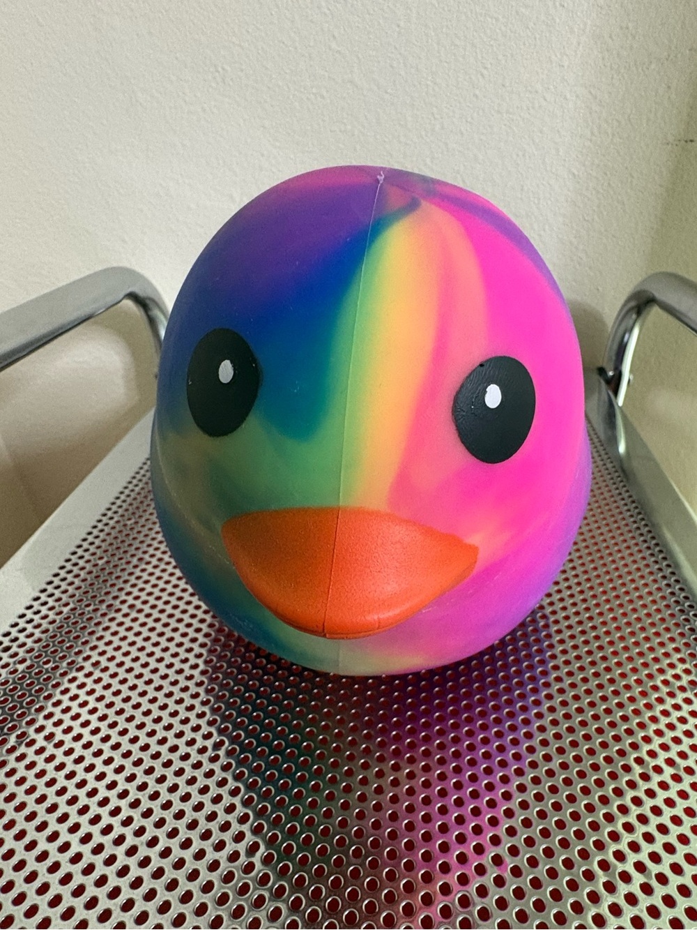 New Sunny Days Viral Jumbo
Squeeezy Rainbow Tye Dye Duck
Squish Toy Squeezy